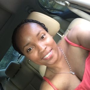 Meet your Posher, Nikkol